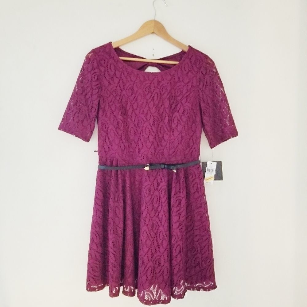 IZ Byer new with tags dress belt